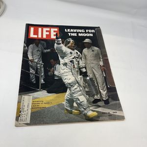 LIFE Magazine Leaving For The Moon July 25th 1969